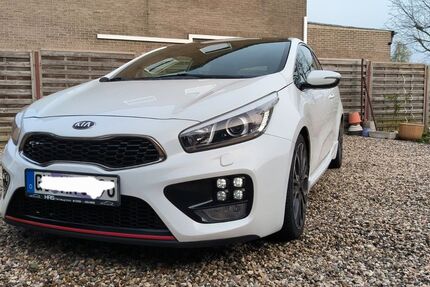 Kia ceed / Ceed 114.000 km 9.400 &euro; Korschenbroich 41352