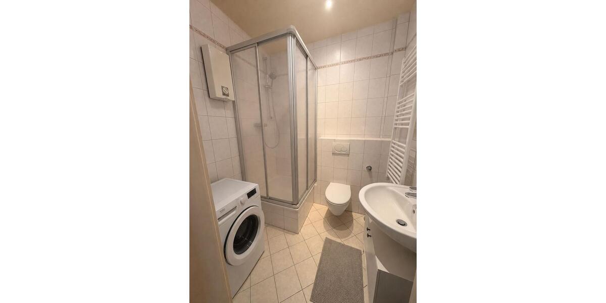 Etagenwohnung Duisburg Duisburg-Mitte - 2 Zimmer, 65 m&sup2;, 574&euro; | Angebot:27596780