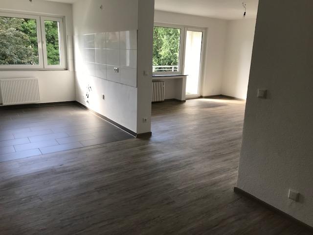 Etagenwohnung Mülheim an der Ruhr Broich - 3 Zimmer, 76 m&sup2;, 761&euro; | Angebot:25084536