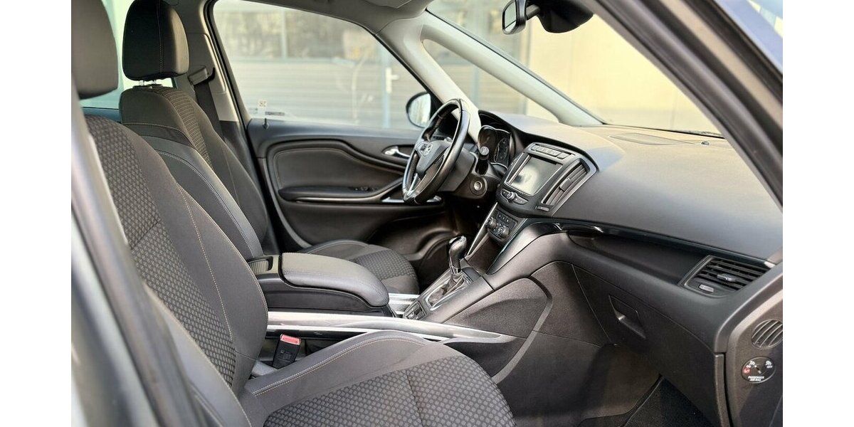 Opel Zafira Innovation / Automatik / Navi / 7 Sitze 95.000 km 13.890 &euro; Mönchengladbach 41066