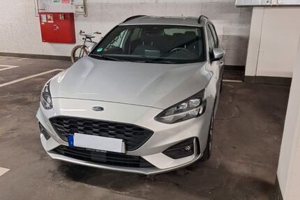 Ford Focus 100.000 km 10.800 &euro; Düsseldorf 40589