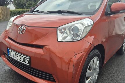 Toyota IQ 113.000 km 2.950 &euro; Kamp lintfort 47475