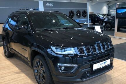 Jeep Compass 73.000 km 24.900 &euro; Willich 47877