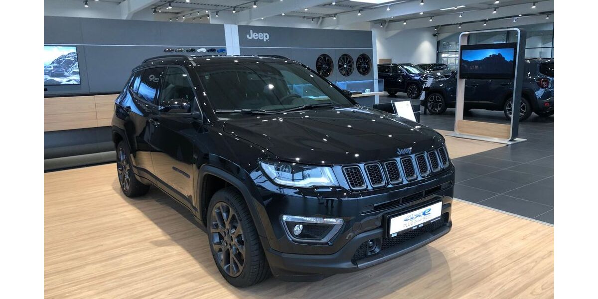 Jeep Compass 73.000 km 24.900 &euro; Willich 47877