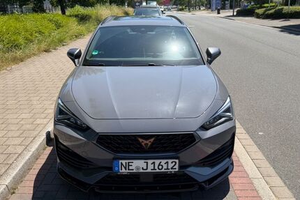 Cupra Leon 20.000 km 27.800 &euro; Neuss 41470