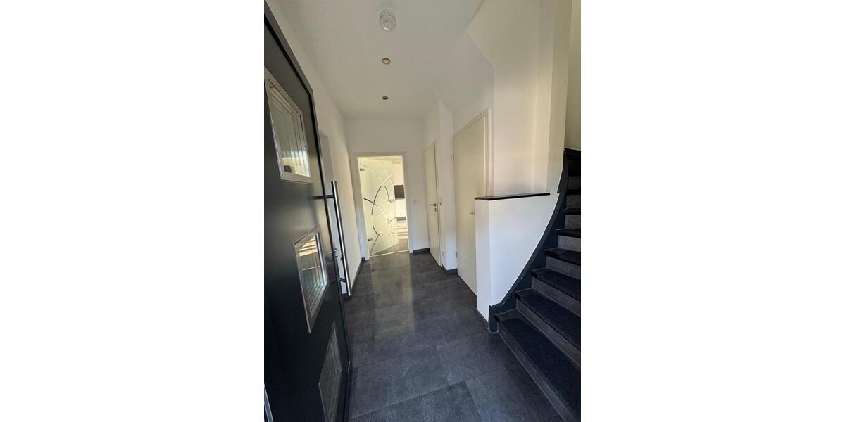 Einfamilienhaus Köln Chorweiler - 4 Zimmer, 110 m&sup2;, 1.800&euro; | Angebot:26682769