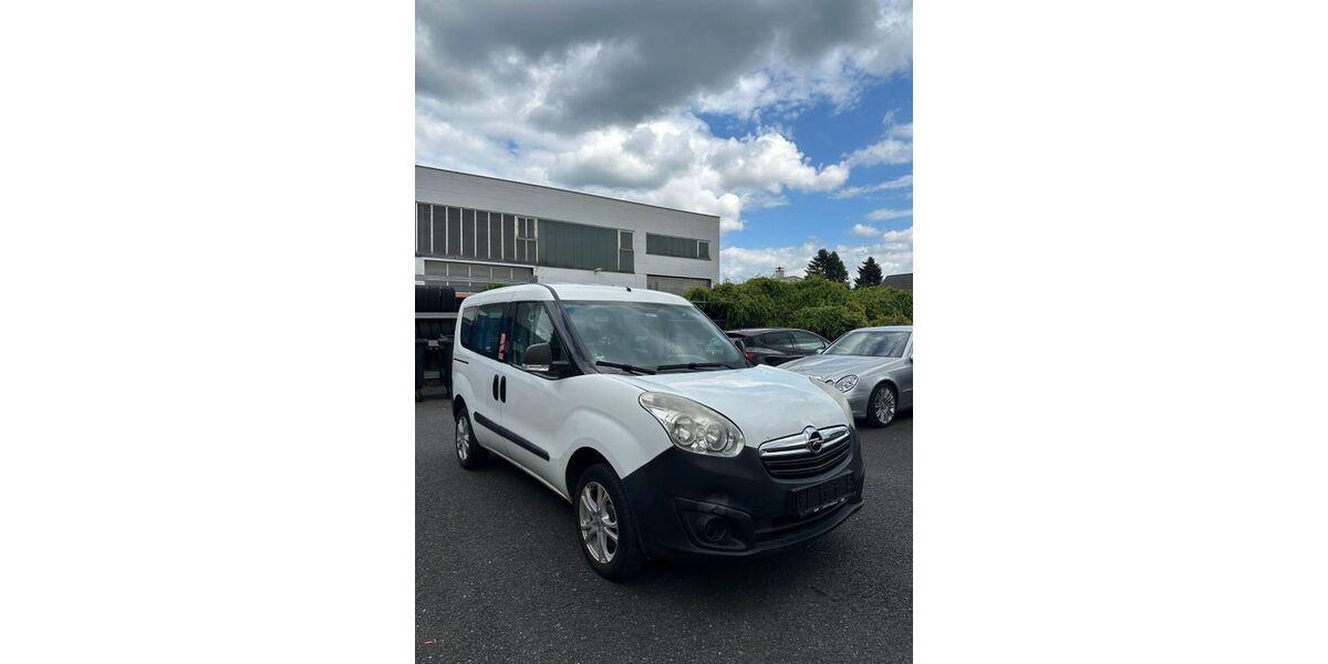 Opel Combo 83.000 km 3.690 &euro; ratingen 40880