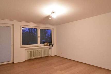 Wohnung Düsseldorf Heerdt - 1 Zimmer, 43 m&sup2;, 690&euro; | Angebot:26676582