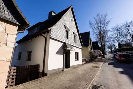 Haus Heiligenhaus - 4 Zimmer, 140 m&sup2;, 460.000&euro; | Angebot:25927120