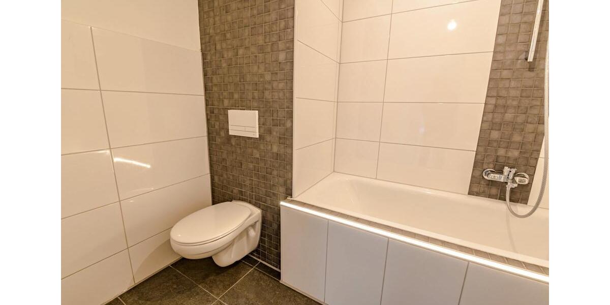Etagenwohnung Düsseldorf Stadtbezirk 3 - 3 Zimmer, 70 m&sup2;, 850&euro; | Angebot:26670499
