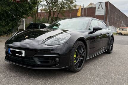 Porsche Panamera 88.700 km 63.900 &euro; Düsseldorf 40476