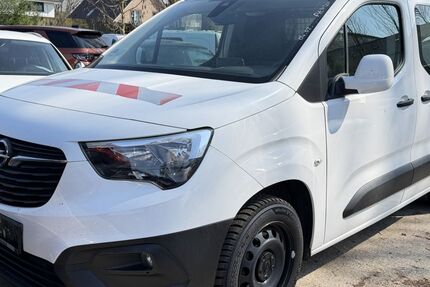 Opel Combo 135.000 km 9.800 &euro; Krefeld 47805