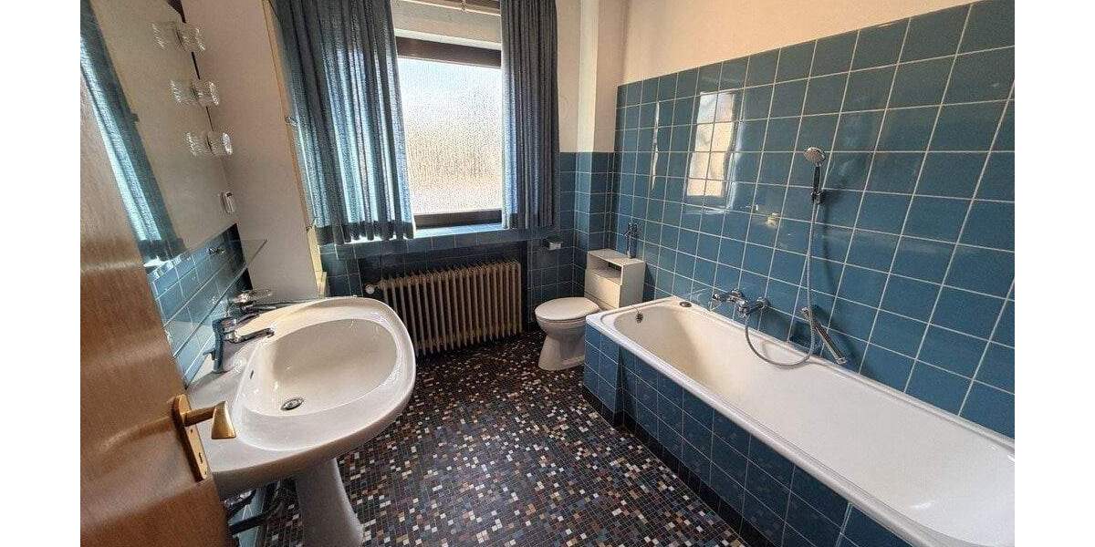 Reihenmittelhaus Meerbusch Lank-Latum - 5 Zimmer, 130 m&sup2;, 550.000&euro; | Angebot:25779530