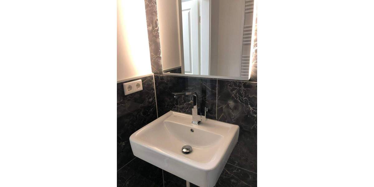 Gewerbeobjekt Düsseldorf Benrath - 1 Zimmer, 1.150.000&euro; | Angebot:25796653