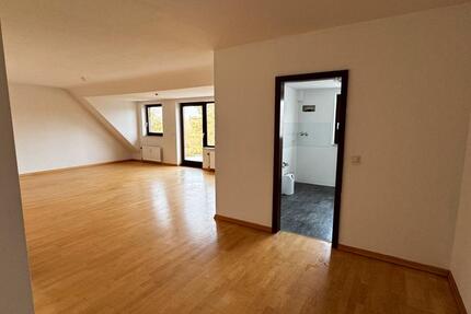 Wohnung Mönchengladbach Nord - 3 Zimmer, 92 m&sup2;, 930&euro; | Angebot:25865901