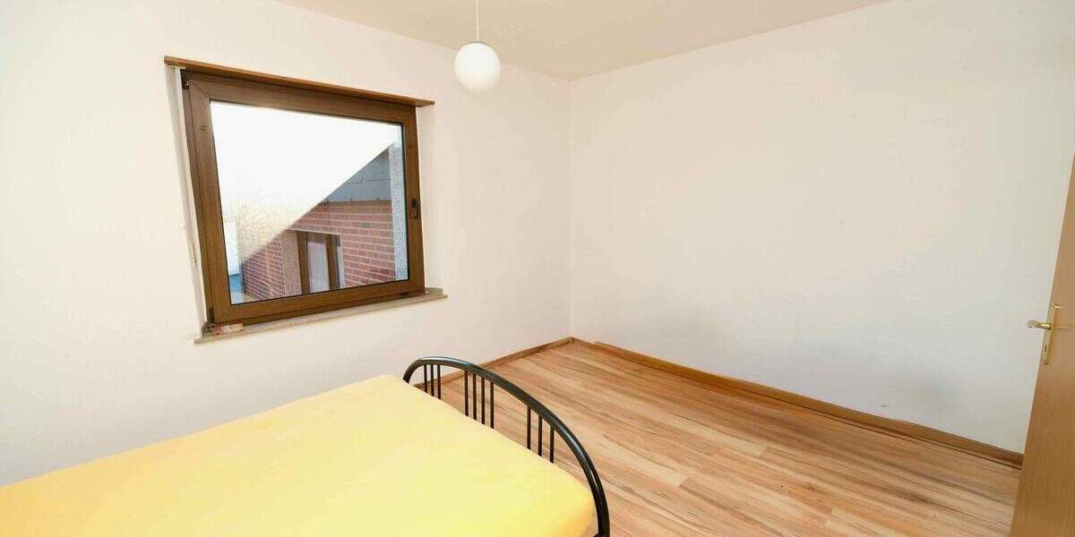 Reihenmittelhaus Viersen Dülken - 7 Zimmer, 205 m&sup2;, 249.000&euro; | Angebot:25744121