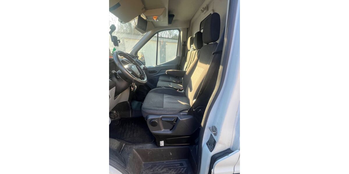 Ford Transit Custom 279.222 km 7.900 &euro; Duisburg 47169