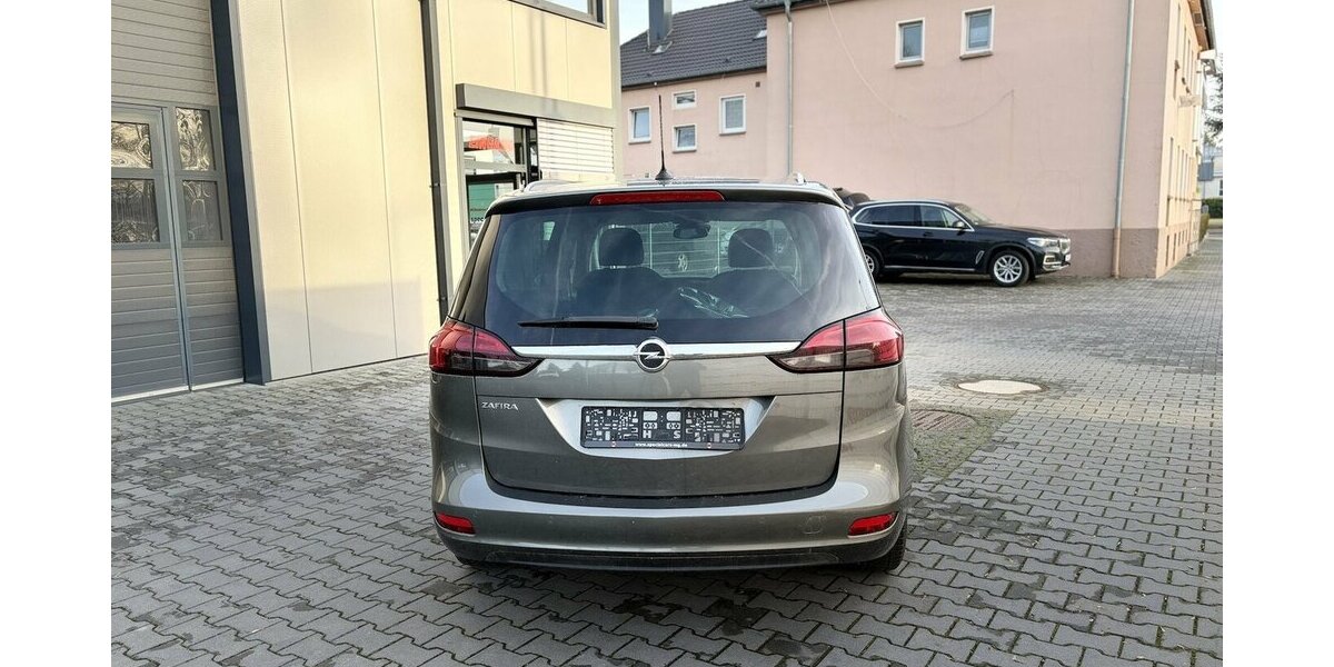 Opel Zafira Innovation / Automatik / Navi / 7 Sitze 95.000 km 13.890 &euro; Mönchengladbach 41066