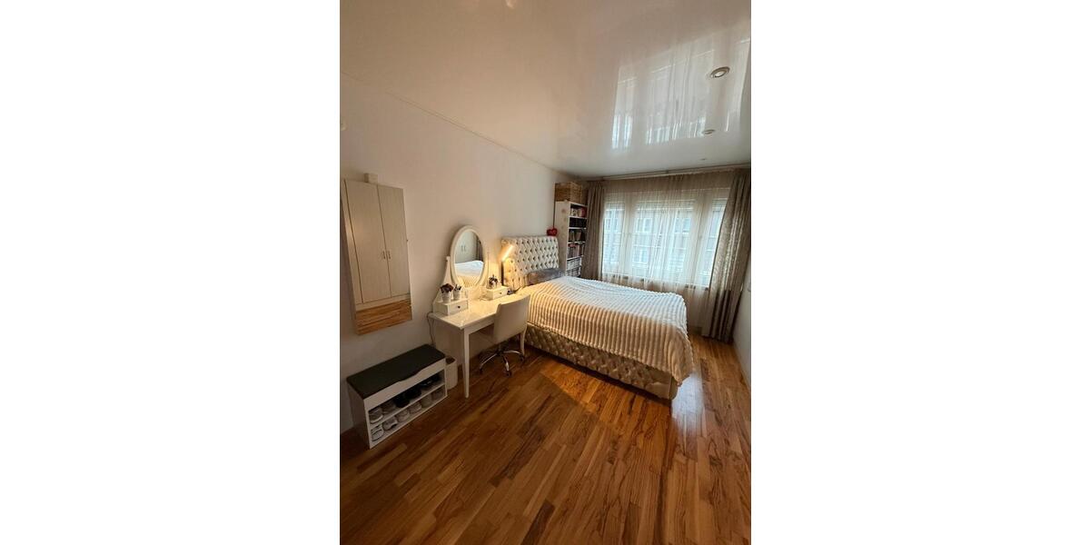 Etagenwohnung Mülheim an der Ruhr Rechtsruhr-Nord - 4 Zimmer, 90 m&sup2;, 289.000&euro; | Angebot:25957239