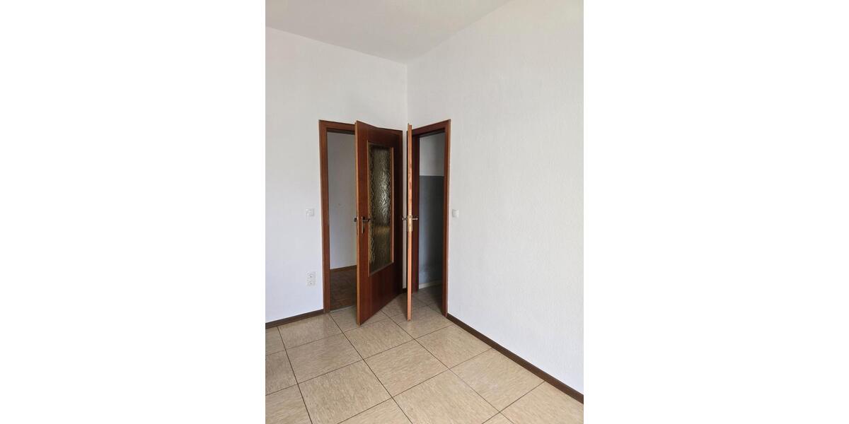 Etagenwohnung Duisburg Mittelmeiderich - 3 Zimmer, 78 m&sup2;, 600&euro; | Angebot:27592745