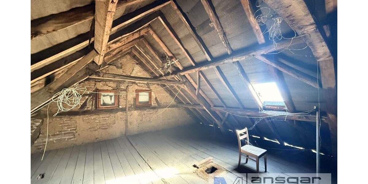 Einfamilienhaus Mönchengladbach / Giesenkirchen Giesenkirchen - 5 Zimmer, 132 m&sup2;, 249.000&euro; | Angebot:25726252