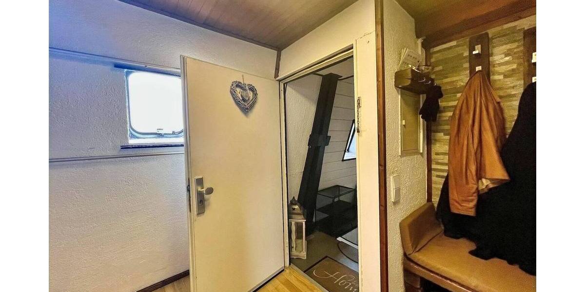 Etagenwohnung Krefeld Uerdingen - 3 Zimmer, 80 m&sup2;, 149.000&euro; | Angebot:25692531