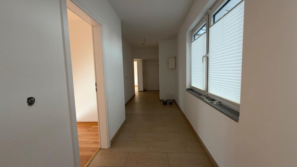 Etagenwohnung Düsseldorf Pempelfort - 3 Zimmer, 93 m&sup2;, 1.440&euro; | Angebot:26663995