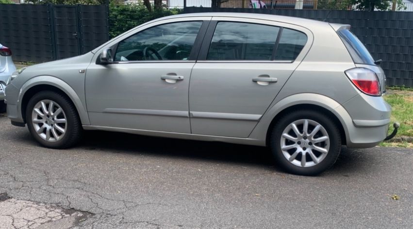 Opel Astra 96.600 km 5.200 &euro; Krefeld 47804