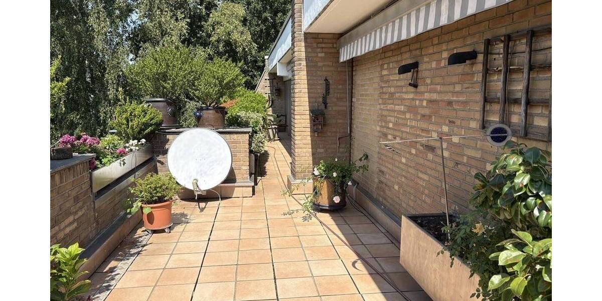 Etagenwohnung Krefeld Cracau - 6 Zimmer, 193 m&sup2;, 379.000&euro; | Angebot:25686084