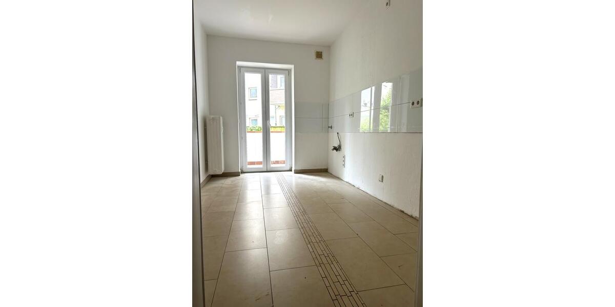 Etagenwohnung Düsseldorf Stadtbezirk 3 - 3 Zimmer, 97 m&sup2;, 1.290&euro; | Angebot:26679305