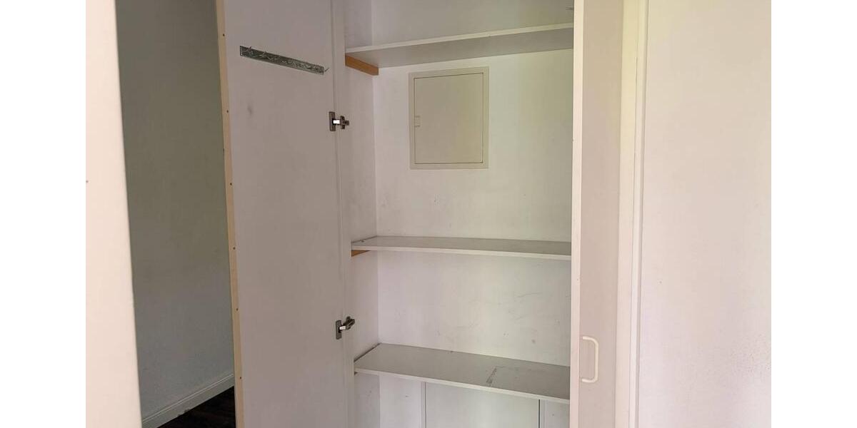 Etagenwohnung Düsseldorf Oberbilk - 2 Zimmer, 66 m&sup2;, 440&euro; | Angebot:26182874