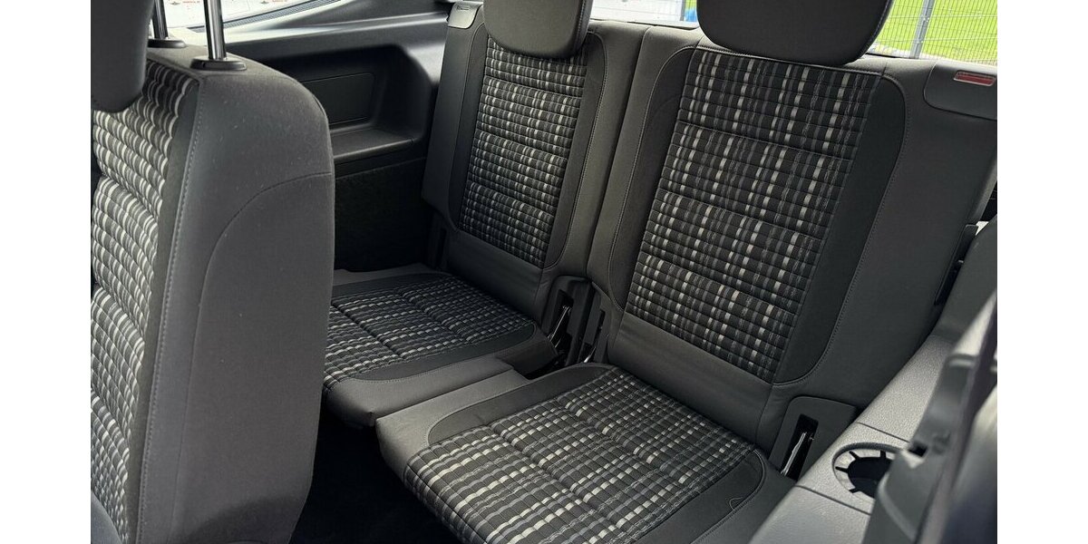 VW Touran Cross / 2,0 TDI / 170 PS / PANO / 7 Sitze 185.000 km 11.890 &euro; Mönchengladbach 41066