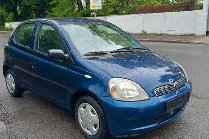 Toyota Yaris 51.542 km 2.750 &euro; Duisburg 47198