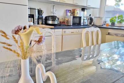 Haus Jüchen - 5 Zimmer, 159 m&sup2;, 1.350&euro; | Angebot:23430257