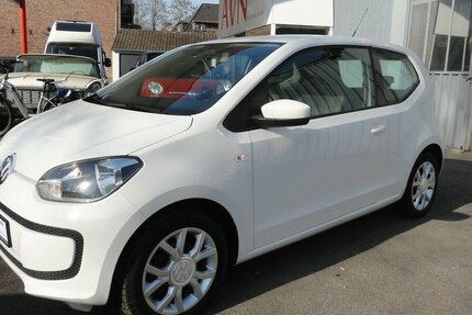 VW up! move Klima Navi PDC Alu Guter Zustand 168.000 km 3.999 &euro; Neuss 41462