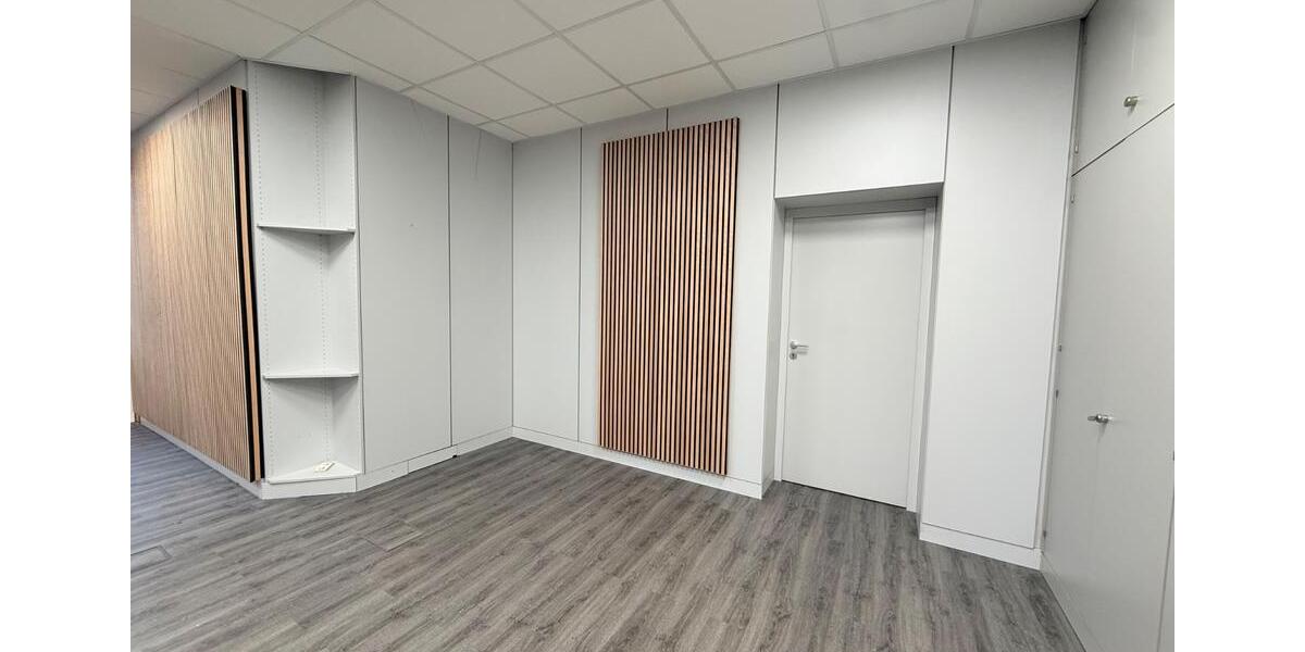 Gewerbeobjekt Langenfeld (Rheinland) - 1.320&euro; | Angebot:24869048