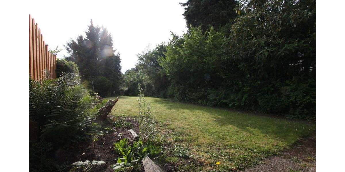 Reihenmittelhaus Krefeld Hüls - 2 Zimmer, 75 m&sup2;, 250.000&euro; | Angebot:25878466