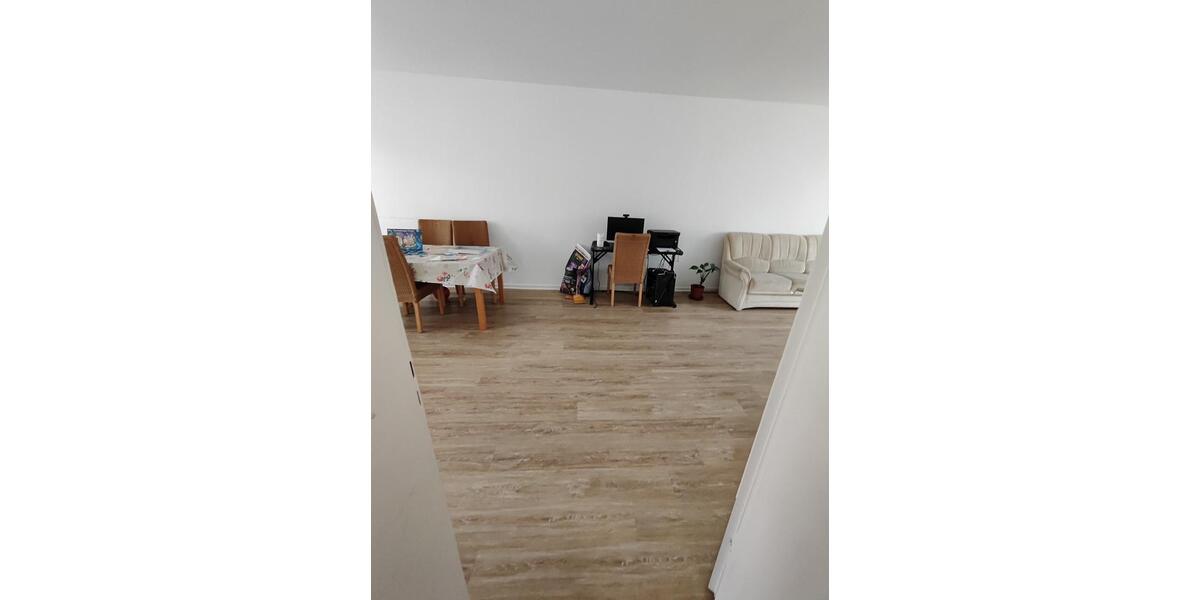 Etagenwohnung Krefeld - 3 Zimmer, 92 m&sup2;, 820&euro; | Angebot:25217900
