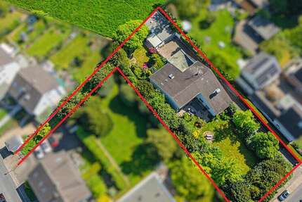 Haus Langenfeld - 11 Zimmer, 255 m&sup2;, 1.480.000&euro; | Angebot:24699477