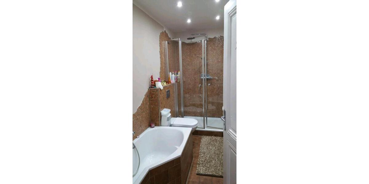 Erdgeschoßwohnung Duisburg Ruhrort - 3 Zimmer, 82 m&sup2;, 1.350&euro; | Angebot:25882609