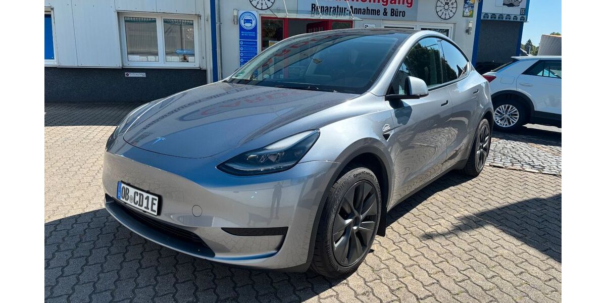 Tesla Model Y 24.000 km 45.900 &euro; Oberhausen-Osterfeld 46117