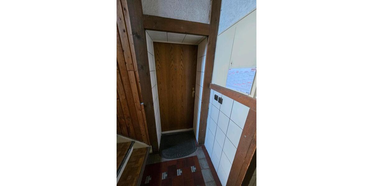 Erdgeschoßwohnung Duisburg Hamborn - 5 Zimmer, 166 m&sup2;, 175.000&euro; | Angebot:26480561