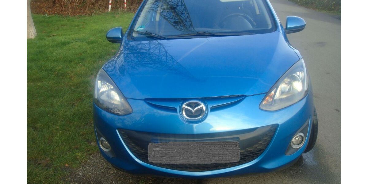 Mazda 2 119.000 km 5.300 &euro; Duisburg 47229