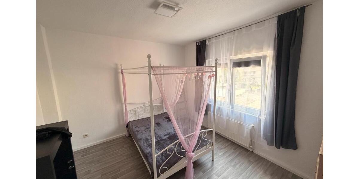 Etagenwohnung Oberhausen Alstaden - 2 Zimmer, 68 m&sup2;, 600&euro; | Angebot:26625127