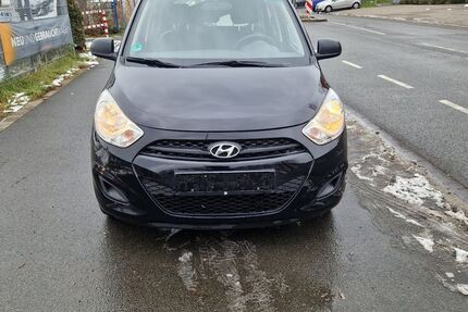 Hyundai i10 108.678 km 3.200 &euro; Düsseldorf 40549
