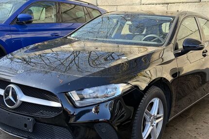 Mercedes-Benz A 180 71.800 km 19.950 &euro; Krefeld 47805