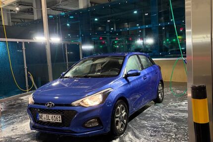 Hyundai i20 70.000 km 8.199 &euro; Krefeld 47829