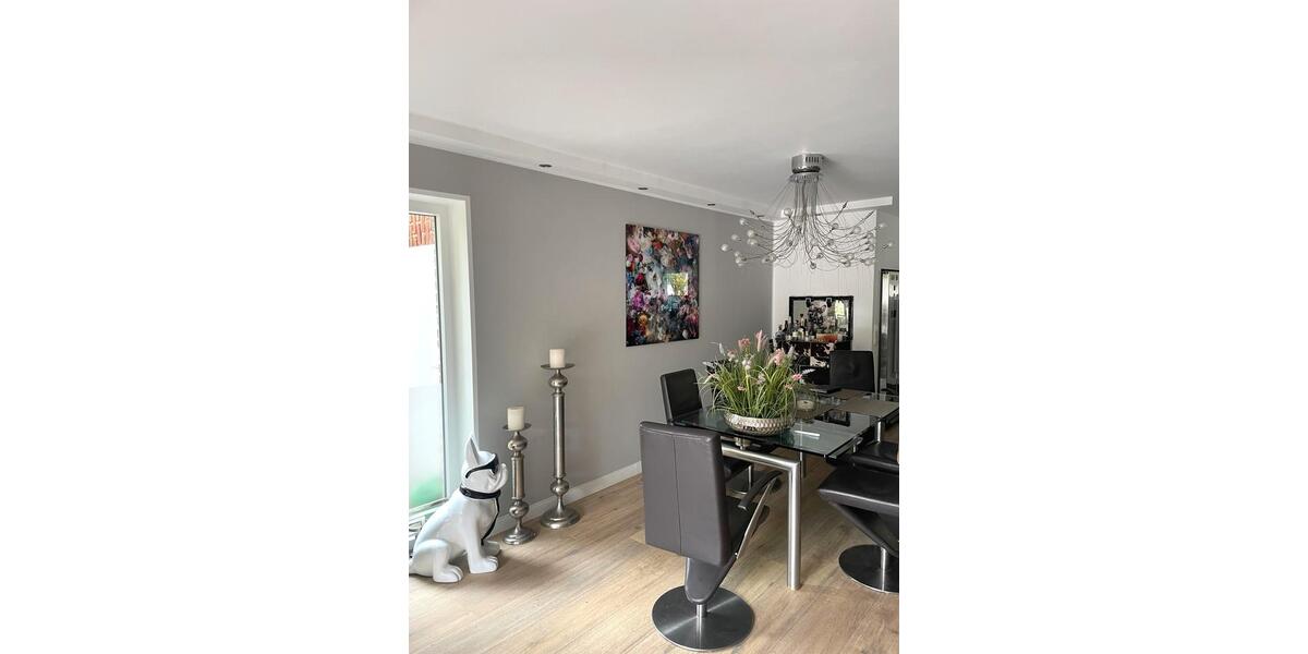 Einfamilienhaus Kaarst - 4 Zimmer, 150 m&sup2;, 250&euro; | Angebot:27615786