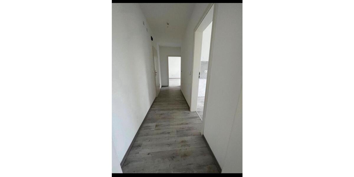 Dachgeschoßwohnung Duisburg Rheinhausen - 2.5 Zimmer, 56 m&sup2;, 690&euro; | Angebot:25173112