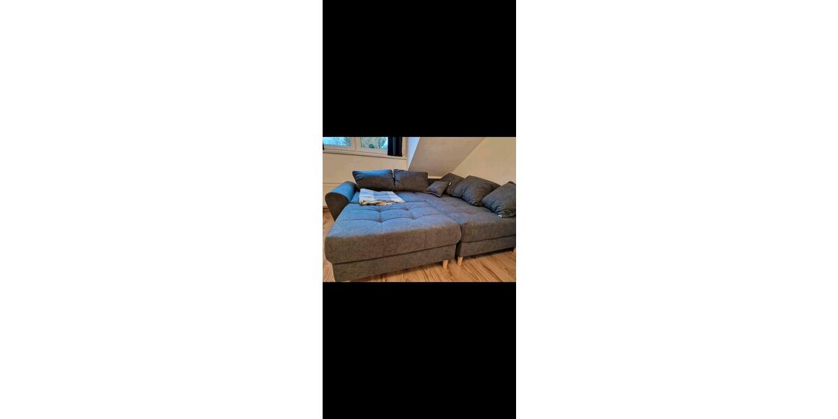 Dachgeschoßwohnung Dormagen Broich - 1.5 Zimmer, 40 m&sup2;, 760&euro; | Angebot:26250709
